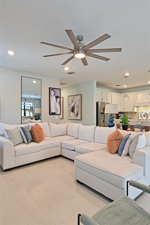 Building Photo - 718 Gadwall Ct