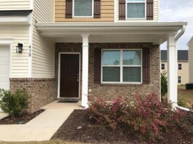 Building Photo - Two story traditional home in Sophia Landing.