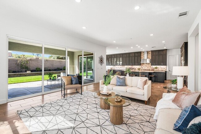 Building Photo - GORGEOUS 3300 Sqft Single Story 4 Bed 3.5 Bath House in Brentwood