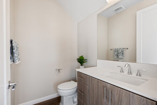 Building Photo - 4416 Paxton Pl