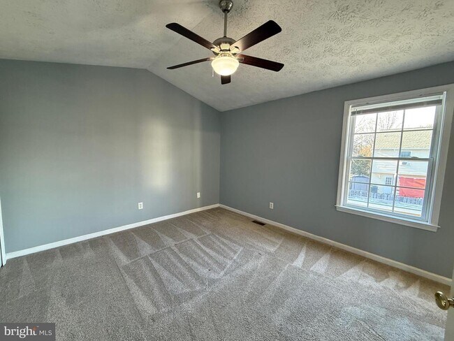 Building Photo - 10500 Boxmeer Ct