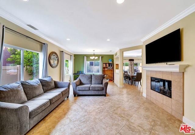 Building Photo - 27060 Mountain Willow Ln