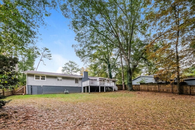 Building Photo - 1027 Mandalay Ct SW