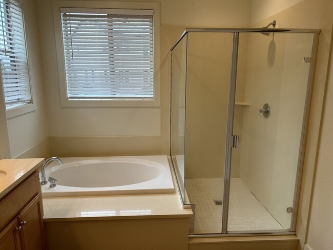 Building Photo - Beautiful Elegant Fountaingrove Home