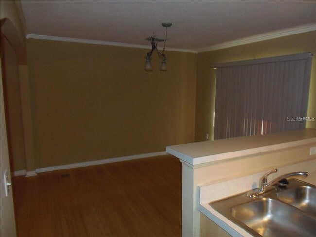 Building Photo - 4645 Ashburn Square Dr