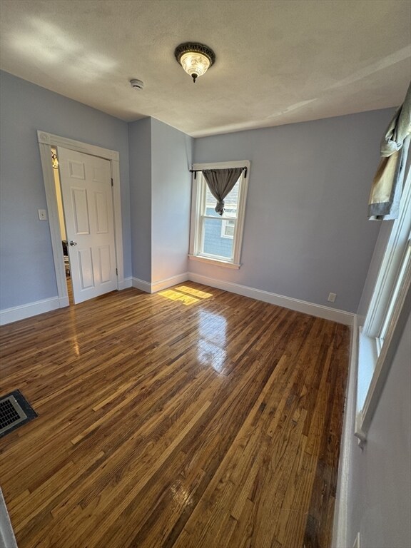 Building Photo - 329 Freeport St