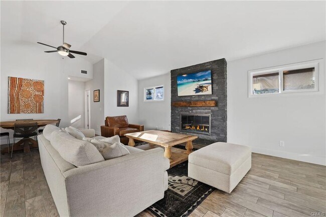 Building Photo - 630 Indianapolis Ave