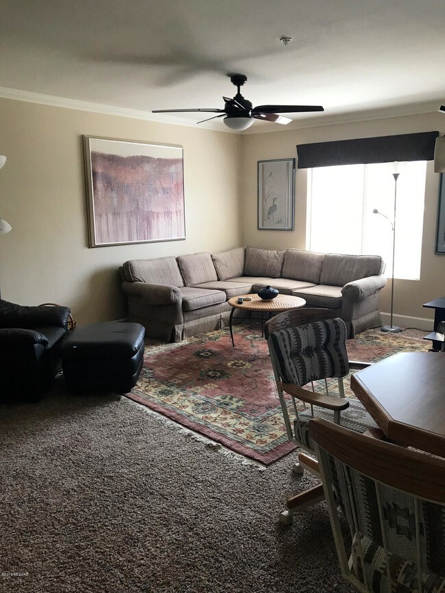 Building Photo - 5751 N Kolb Rd