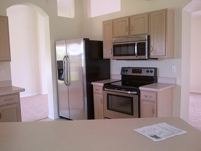 Building Photo - 4251 SW Astro Ct