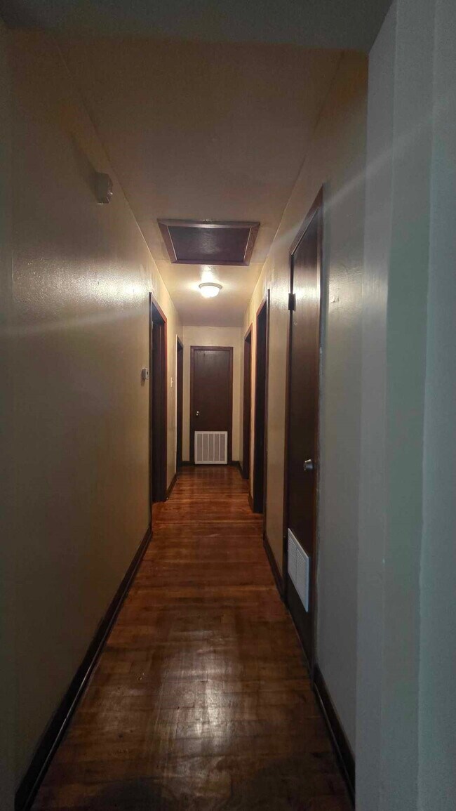 Building Photo - 4532 Briscoe St