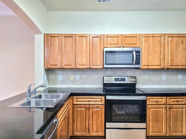 Building Photo - 12707 Boheme Dr