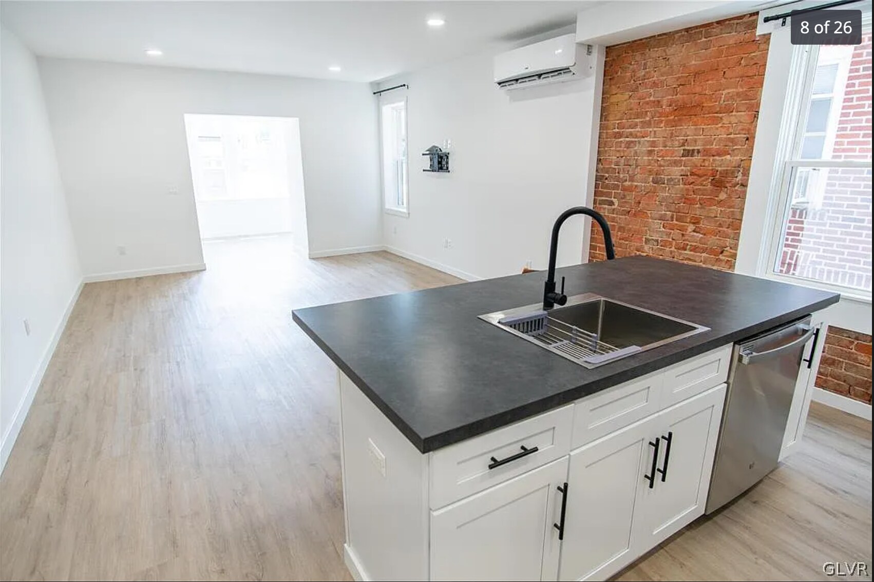 Building Photo - 1915 W Livingston St