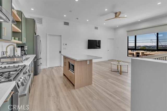 Building Photo - 5046 Cerrillos Dr