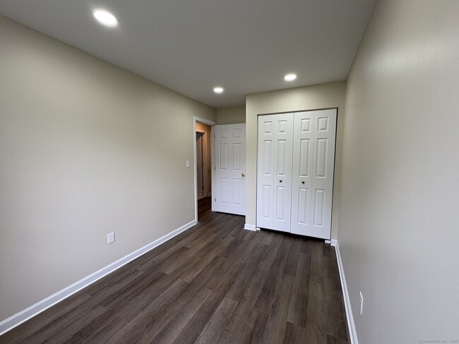 Building Photo - 1211 New Britain Ave