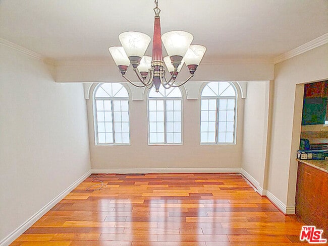 Building Photo - 205 N New Hampshire Ave