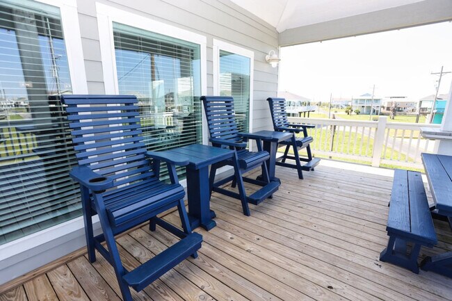 Building Photo - 939 Palm Ridge Dr