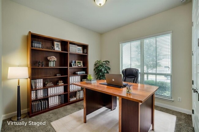 Building Photo - 204 Blue Spruce Way