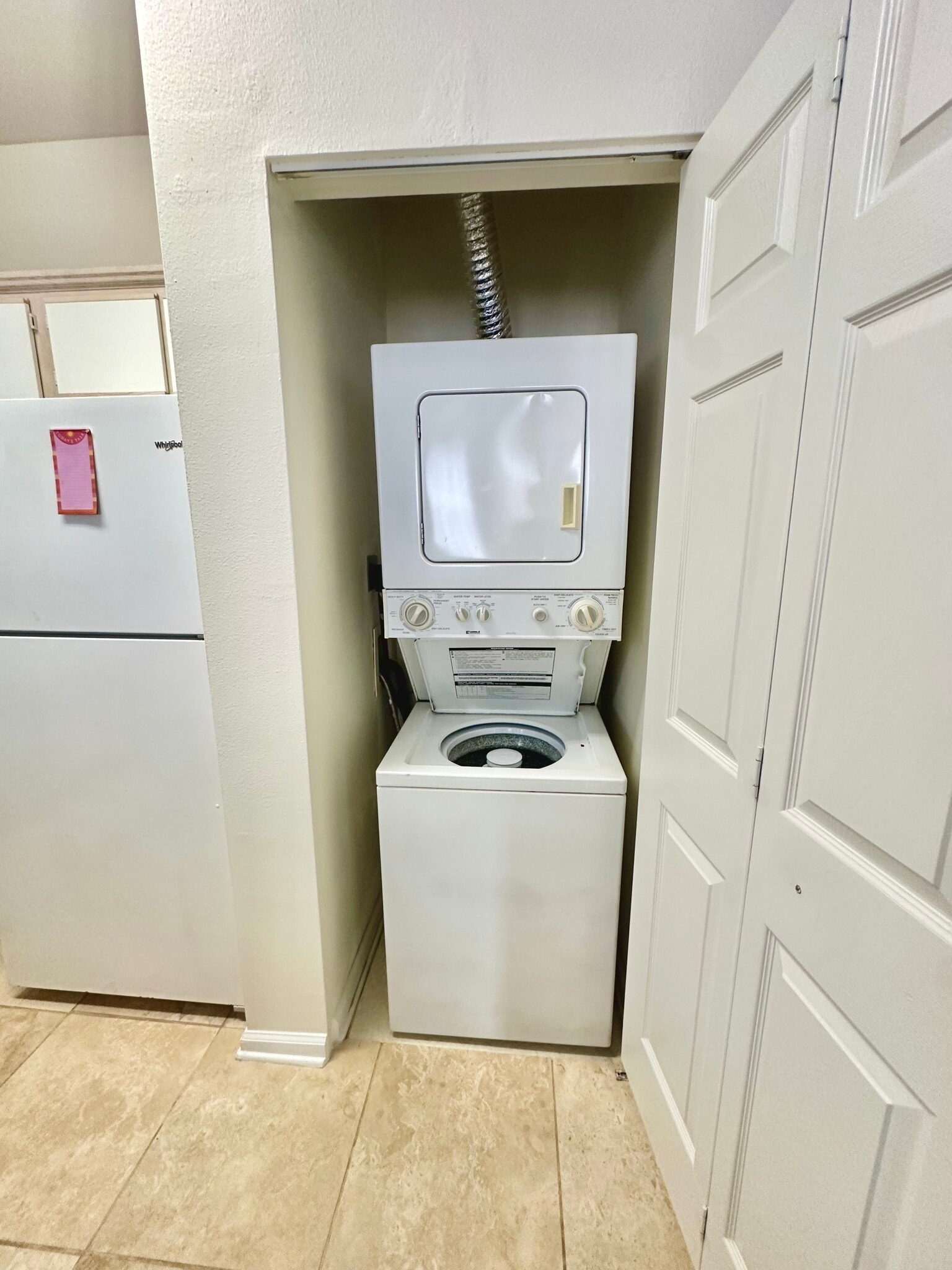 Building Photo - 1286 River Oaks Dr