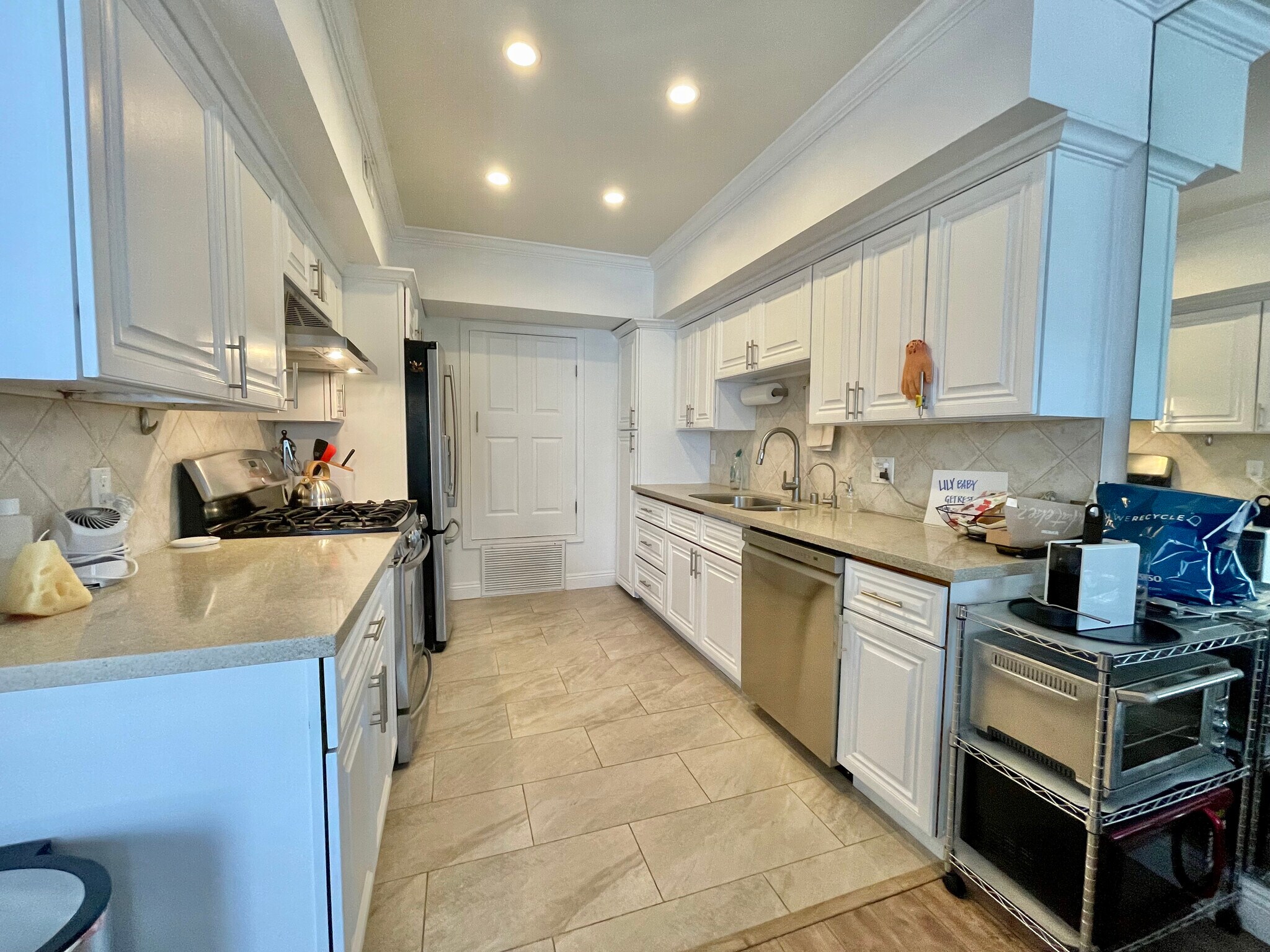 Building Photo - 11725 Lemay St