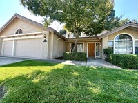 Building Photo - Beautiful 4 Bedroom Single Story For Rent in Gold River!