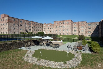 Building Photo - Ridge Carlton Apartments
