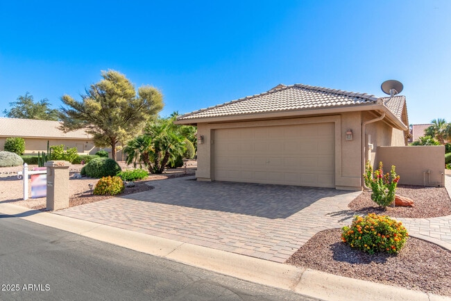 Building Photo - 9559 E Sunburst Dr