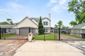 Building Photo - 2105 Linder St