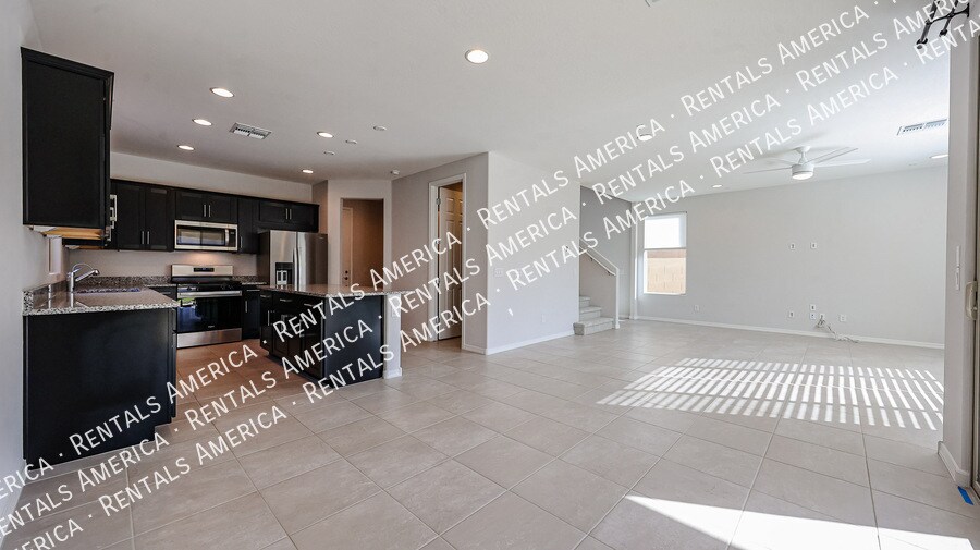 Building Photo - 17611 W Missouri Ave