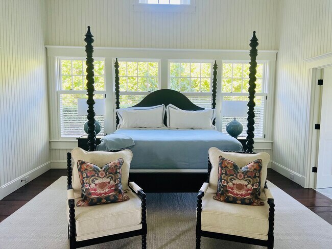 Building Photo - 3 Field Club Ln