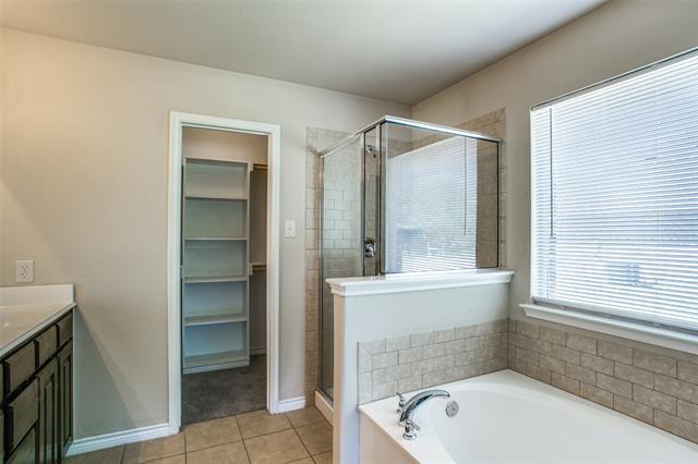 Building Photo - 2225 Colby Ln