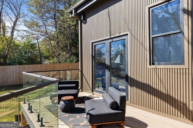 Building Photo - 3600 Lower Roswell Rd