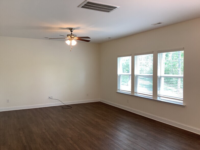 Building Photo - 3902 Riceland Pl