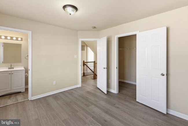 Building Photo - 4704 Denview Way
