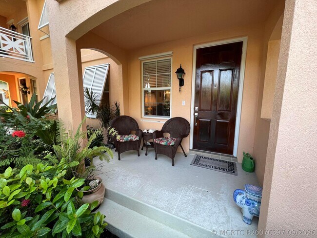 Building Photo - 2913 E Community Dr