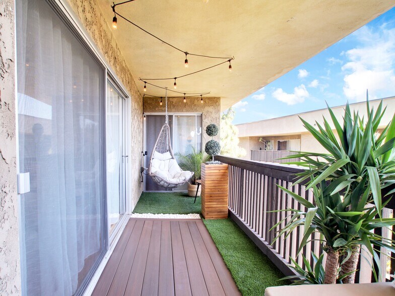 Building Photo - 6314 Friars Rd