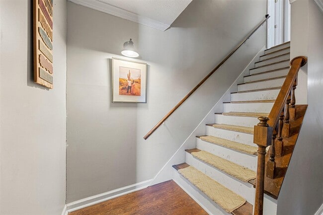Building Photo - 5277 Bristow Rd