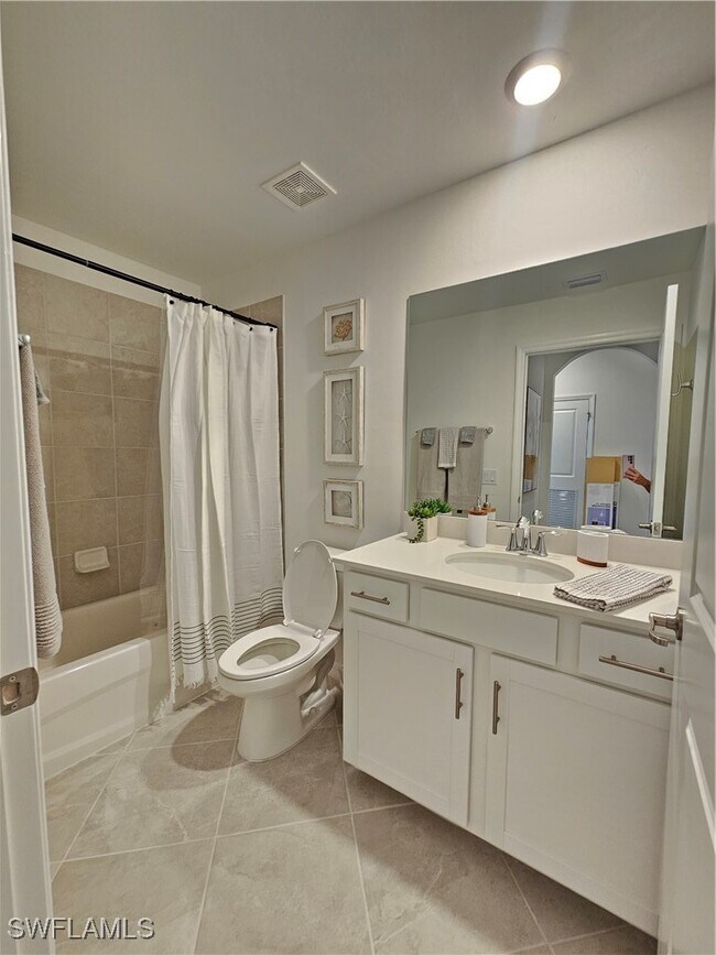 Building Photo - 5807 Double Eagle Cir