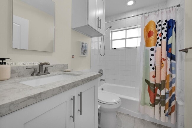 Building Photo - 8230 SW 63rd Pl