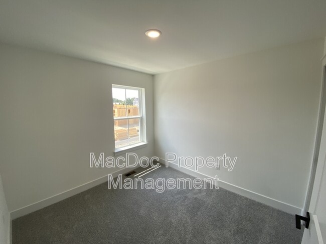 Building Photo - 4815 Jackson Village Pky