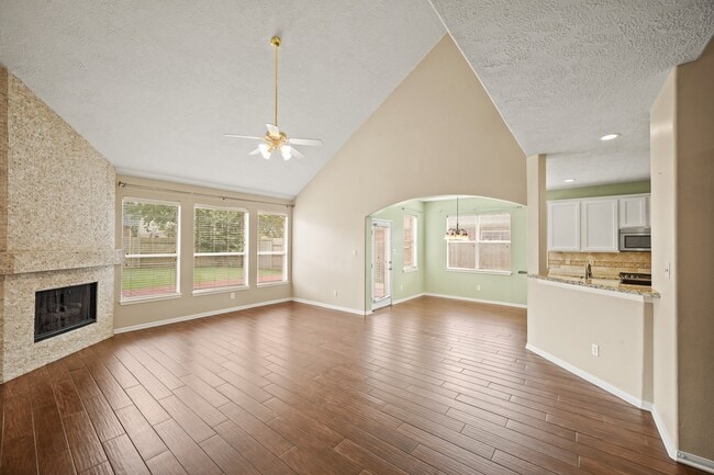 Building Photo - 10008 Dawn Brook Dr