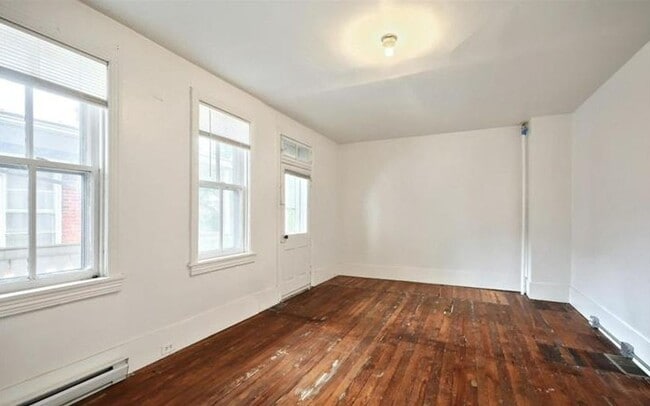 Building Photo - Coming Soon! Beautiful 3 Bedroom, 1 Bath C...