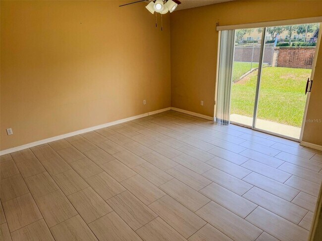 Building Photo - 770 Americana Ct