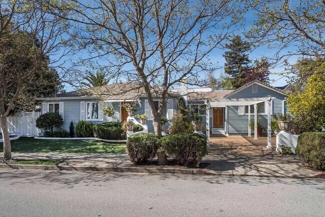 Building Photo - 101 Linden Ave