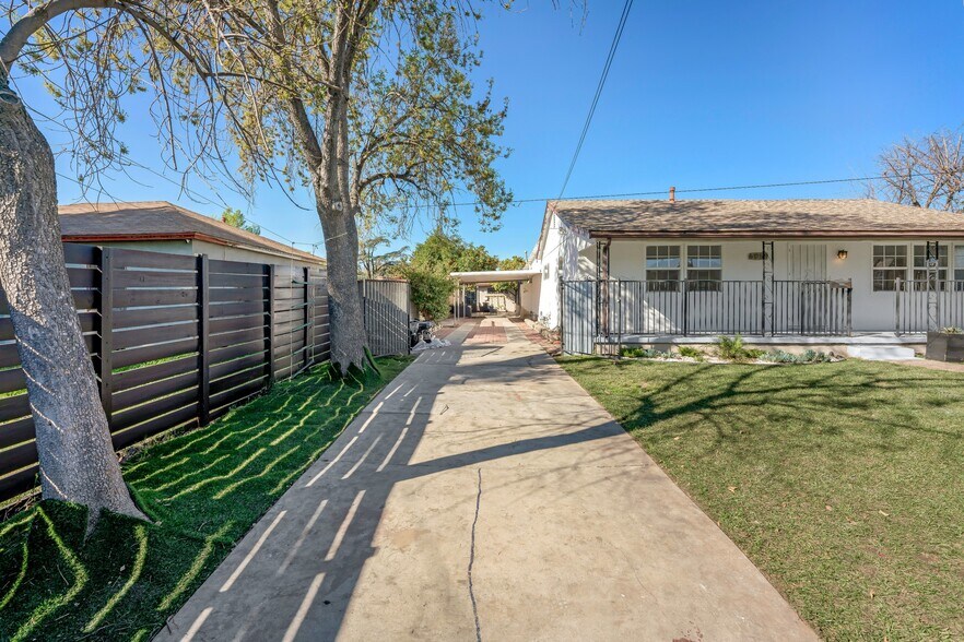 Building Photo - 6059 Vantage Ave