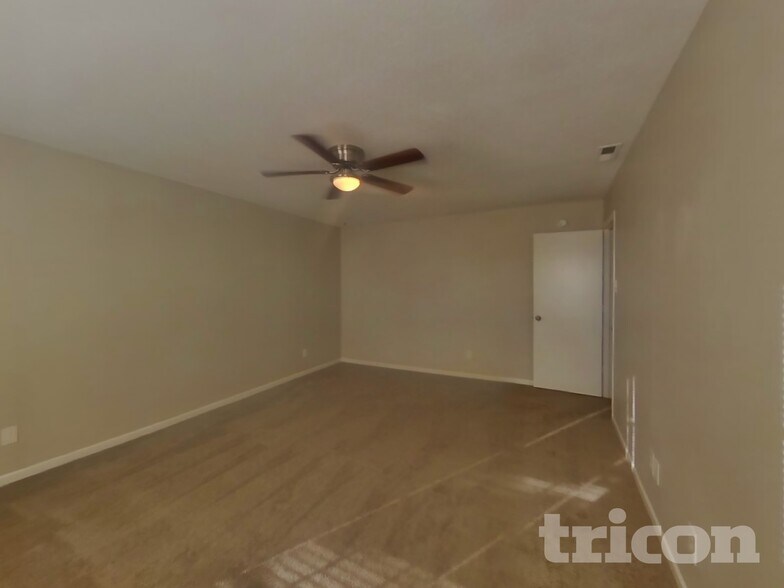 Building Photo - 2934 Ludwig Dr