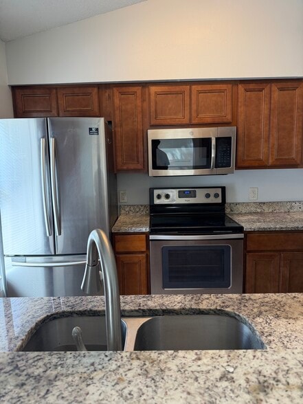 Kitchen - 426 Pharr Ave