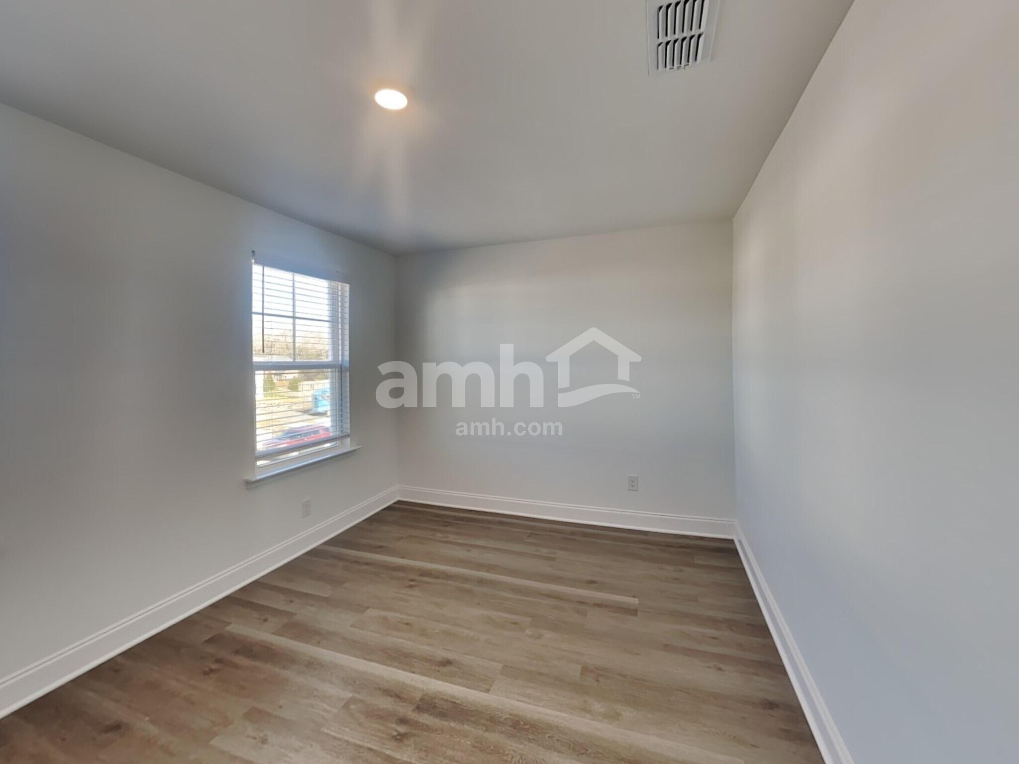 Building Photo - 207 Argea Dr