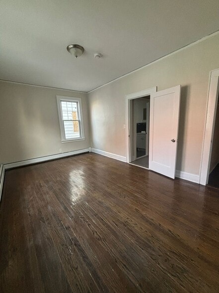 Building Photo - 330 Keer Ave