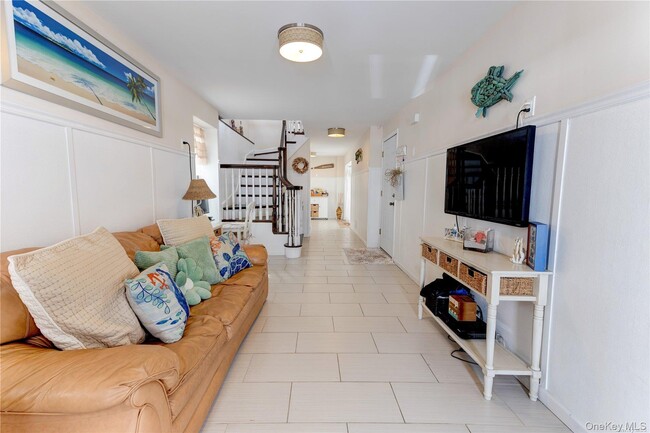 Building Photo - 67 Vermont St