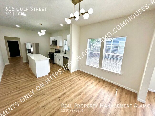 Building Photo - 616 Gulf St